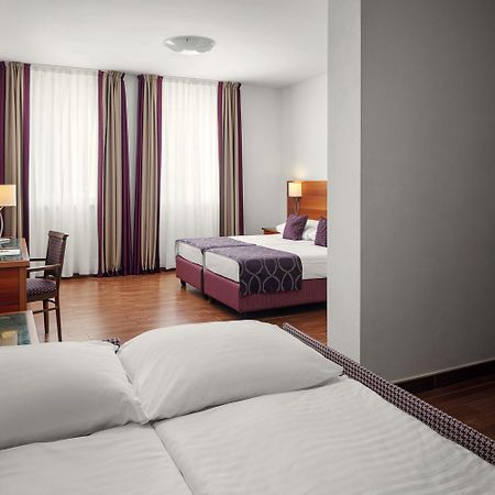 Hotel Galileo Prag Exterior foto