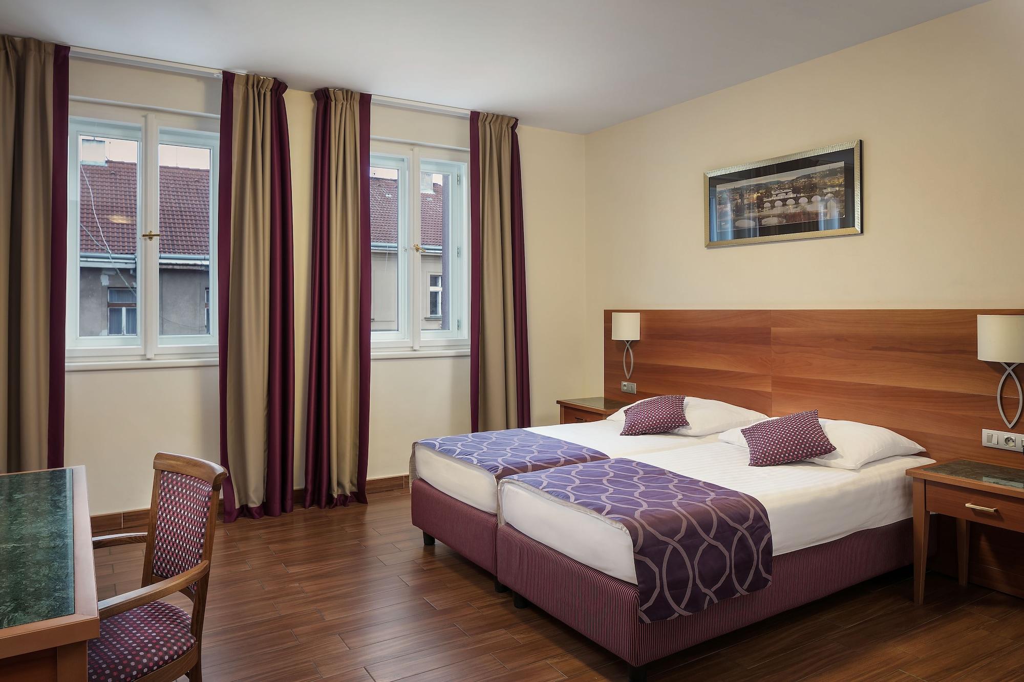 Hotel Galileo Prag Exterior foto