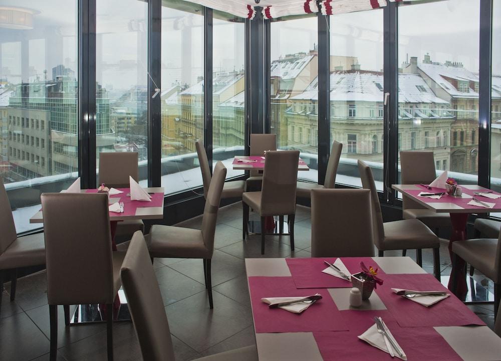 Hotel Galileo Prag Exterior foto